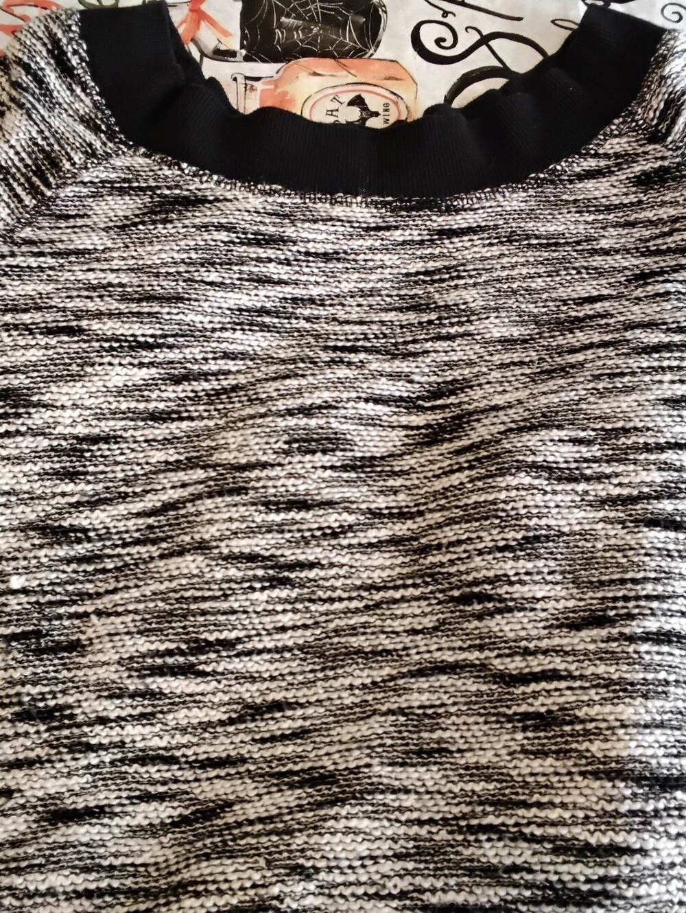 Chico's sz 2 Zenergy Women's size 12 Marled Knit top blouse shirt